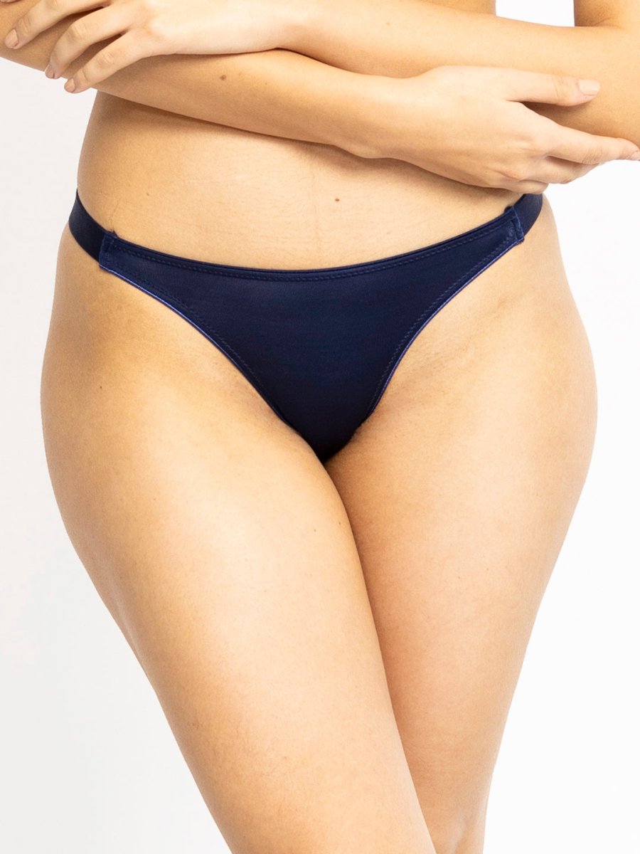 Women Blue Solid Thong Brief - AOBAPANTIES